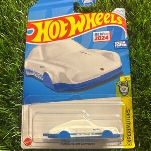 Hot Wheels White and Blue Porsche 911 Carrera Toy Car Key Chain